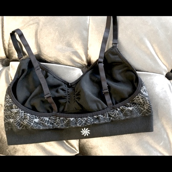 ATHLETA Bra, bralette, wireless, adjustable straps. Black | White. Small - Picture 5 of 5